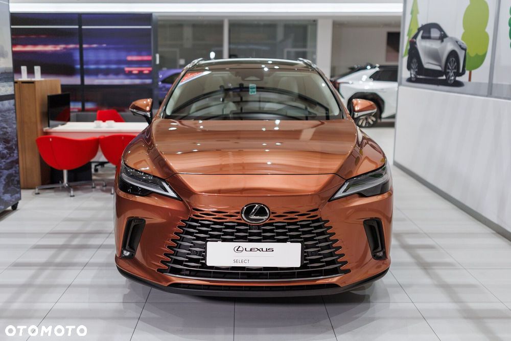 Lexus RX 450h+ Omotenashi - 3