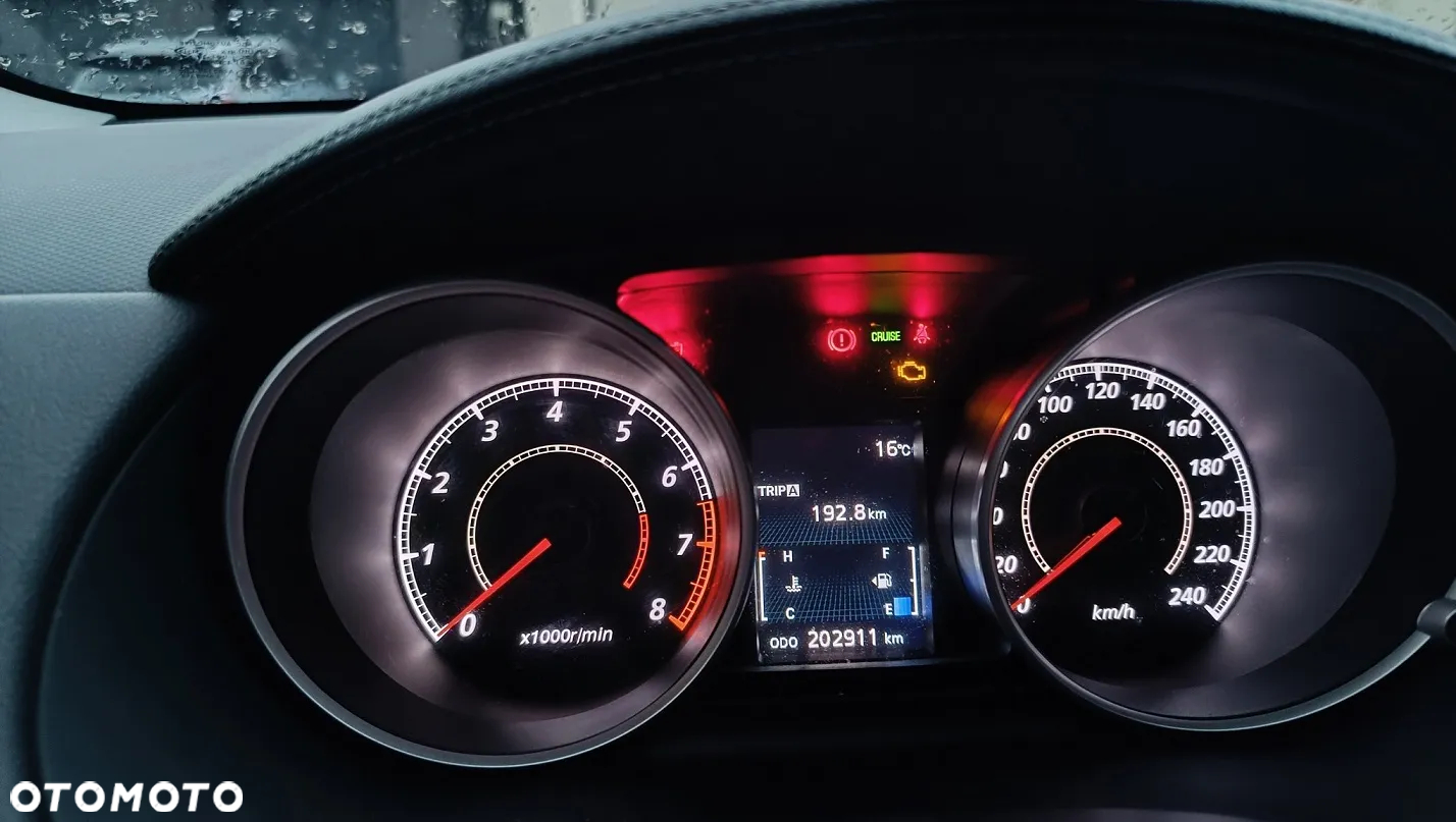 Mitsubishi Outlander - 10