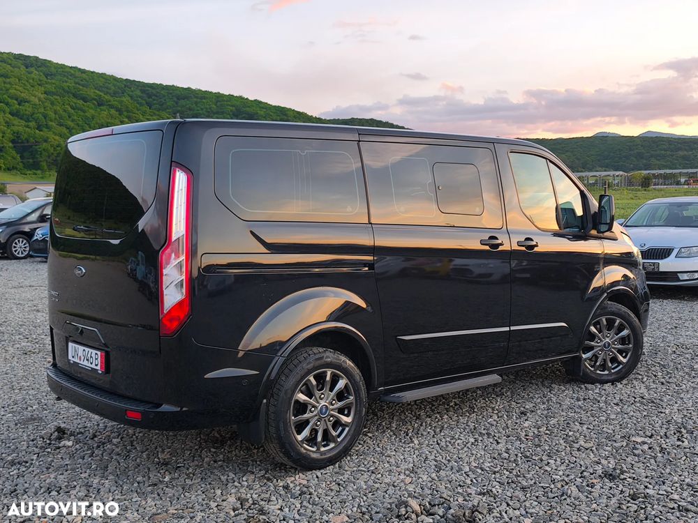Ford Tourneo Custom - 24