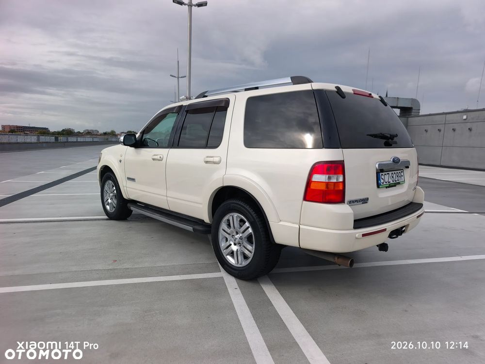 Ford Explorer - 9