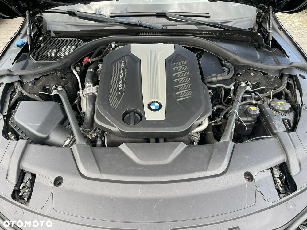 BMW Seria 7 750d xDrive - 14