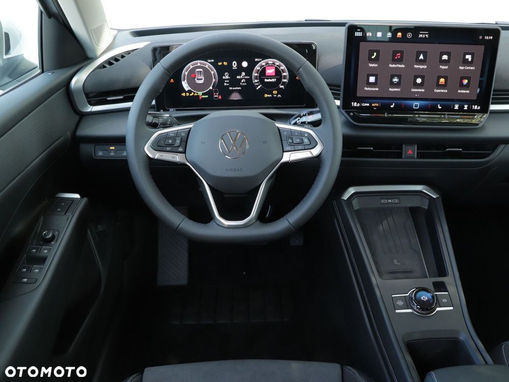 Volkswagen T-Roc - 16