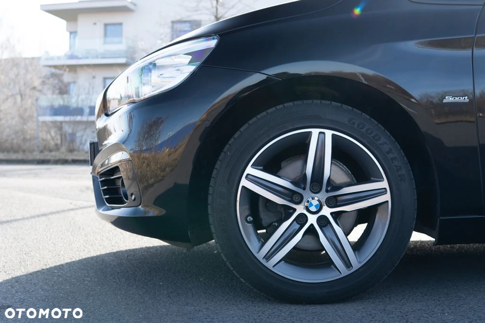 BMW Seria 2 218i Sport Line - 31