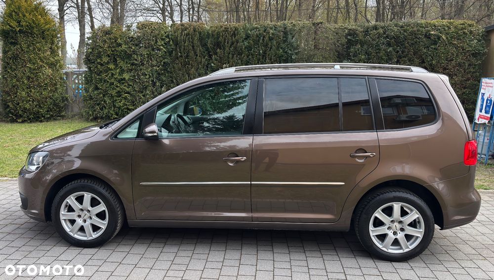 Volkswagen Touran 2.0 TDI DPF BlueMotion Technology Comfortline - 12