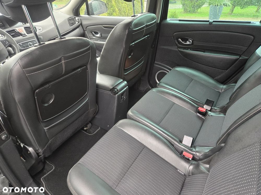 Renault Grand Scenic dCi 130 FAP Start & Stop Bose Edition - 34