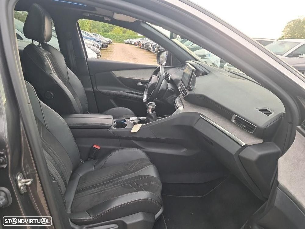 Peugeot 3008 1.2 PureTech GT - 11