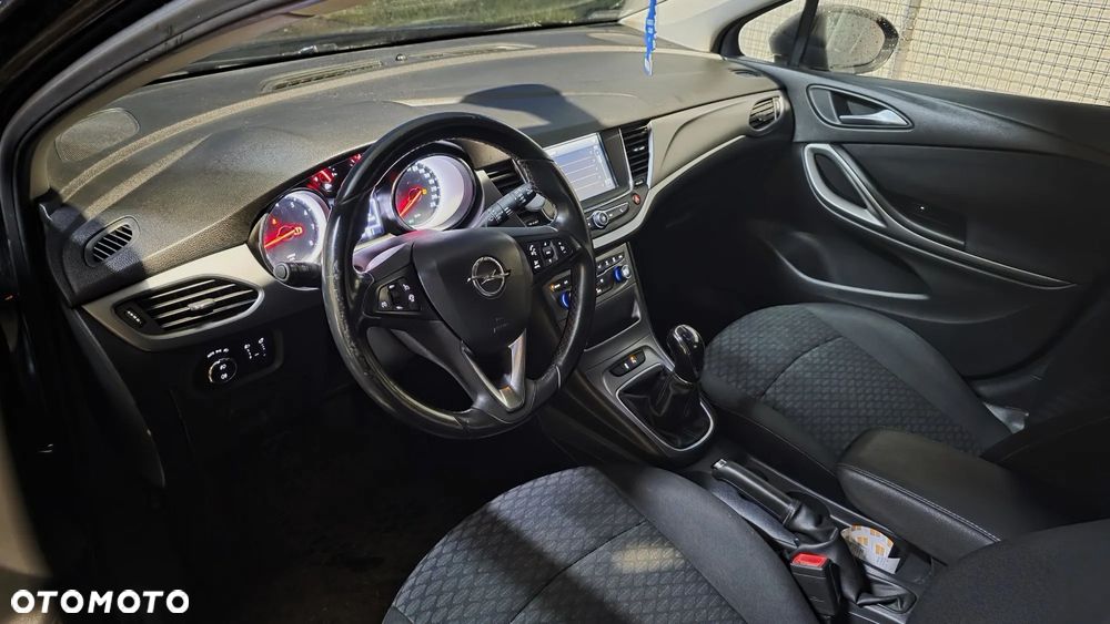 Opel Astra 1.4 T Enjoy - 21