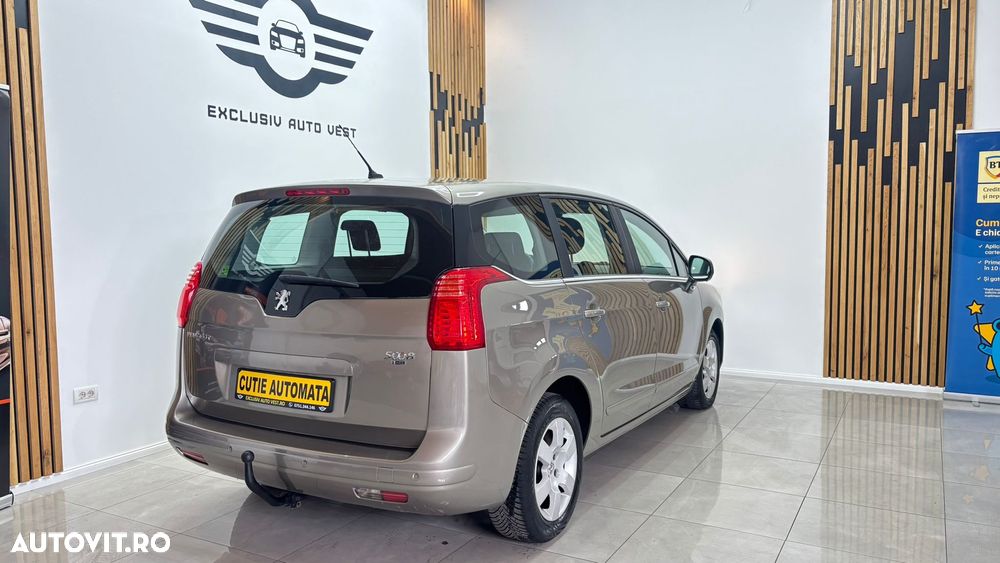 Peugeot 5008 - 10
