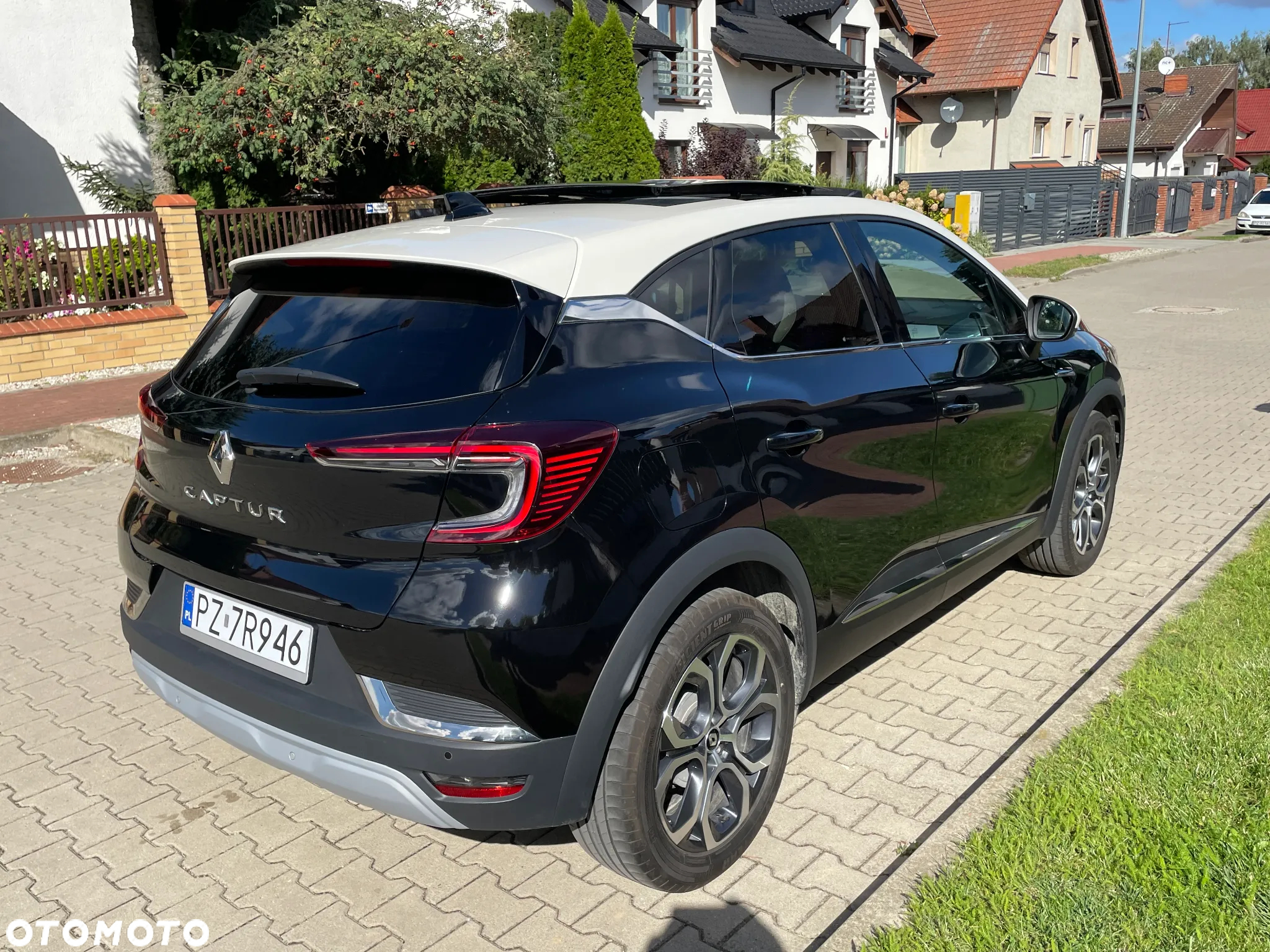 Renault Captur TCe Mild Hybrid 160 EDC EVOLUTION - 2