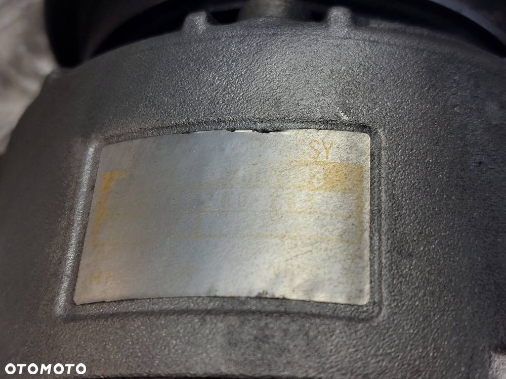 SPRĘŻARKA KLIMATYZACJI PASSAT B5 1.6 8V 8D0260808 - 6