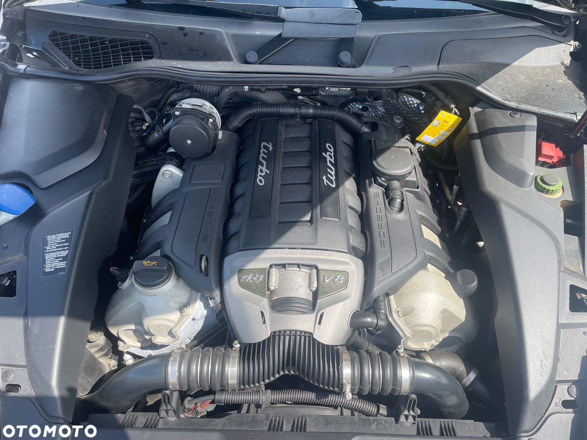 Porsche Cayenne Turbo - 13