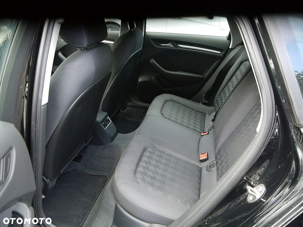 Audi A3 Sportback - 31