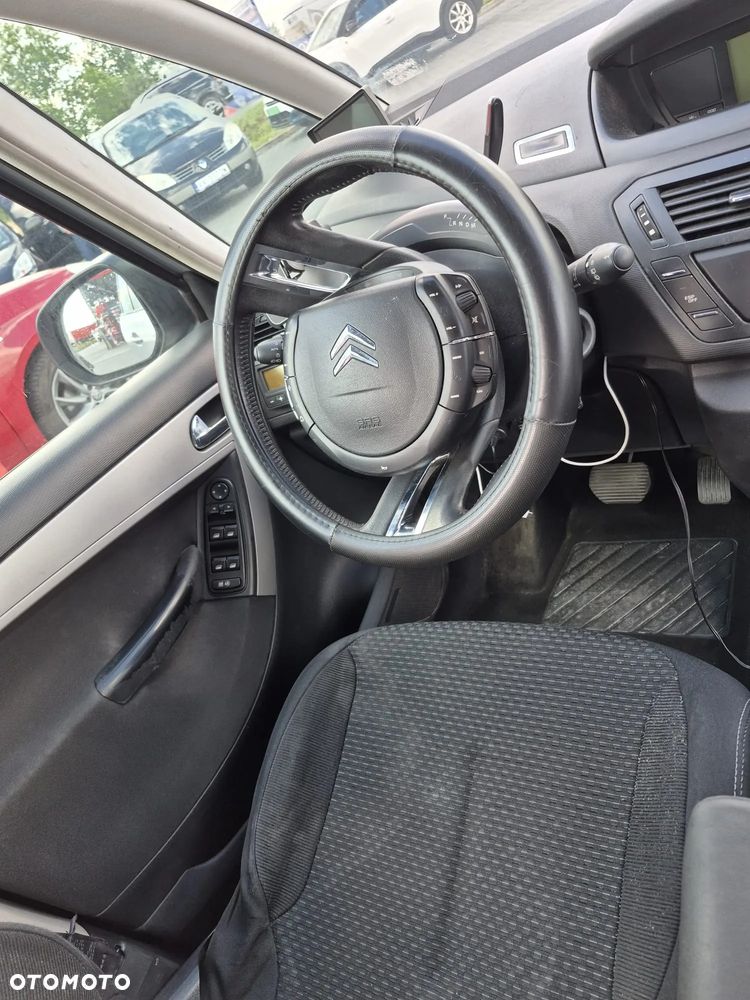 Citroën C4 Grand Picasso - 10