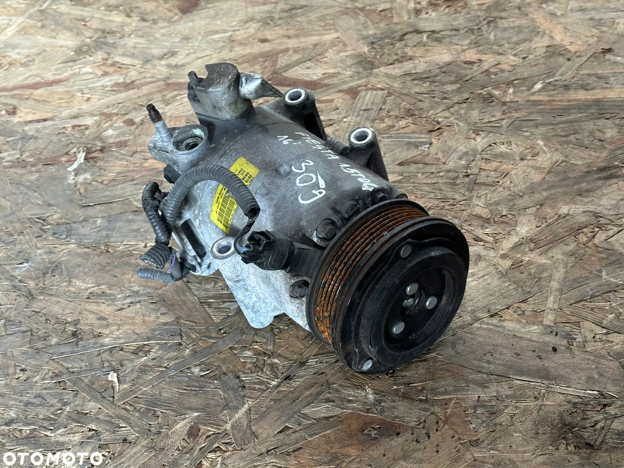 SPRĘŻARKA KLIMATYZACJI FORD FIESTA 1.5 TDCI 16' CV21-19D629-BF - 1