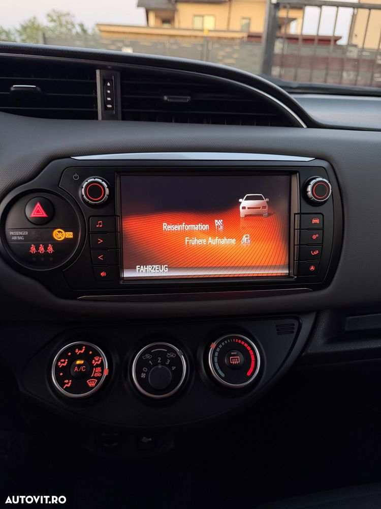Toyota Yaris - 11
