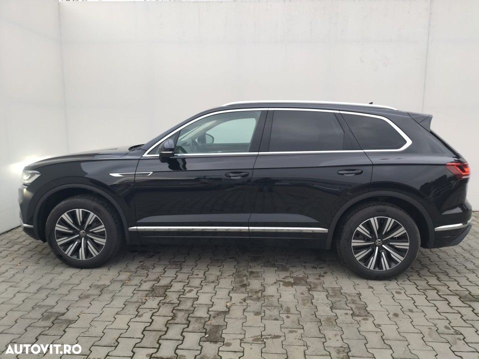 Volkswagen Touareg - 2