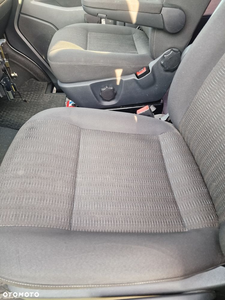 Volkswagen Caravelle 2.0 TDI L2 Highline DSG - 21