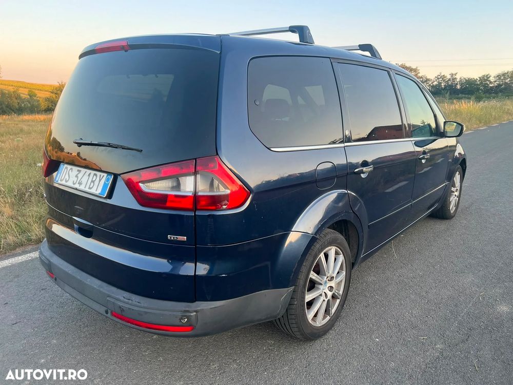 Ford Galaxy 2.0 TDCi Ghia - 7