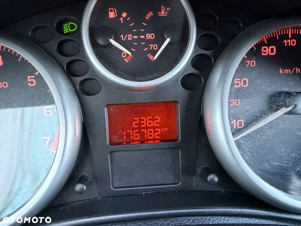 Peugeot 207 95 VTi Filou - 26