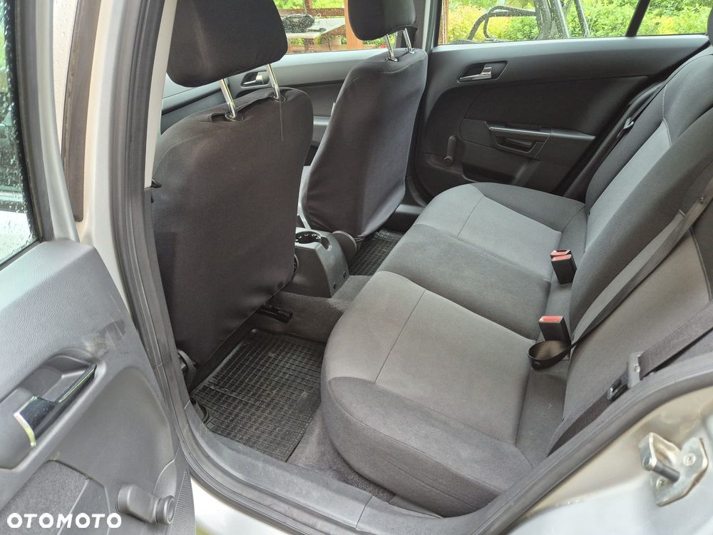 Opel Astra - 30