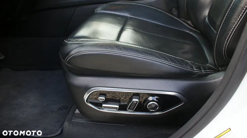 Jeep Grand Cherokee 3.6 V6 Overland - 21