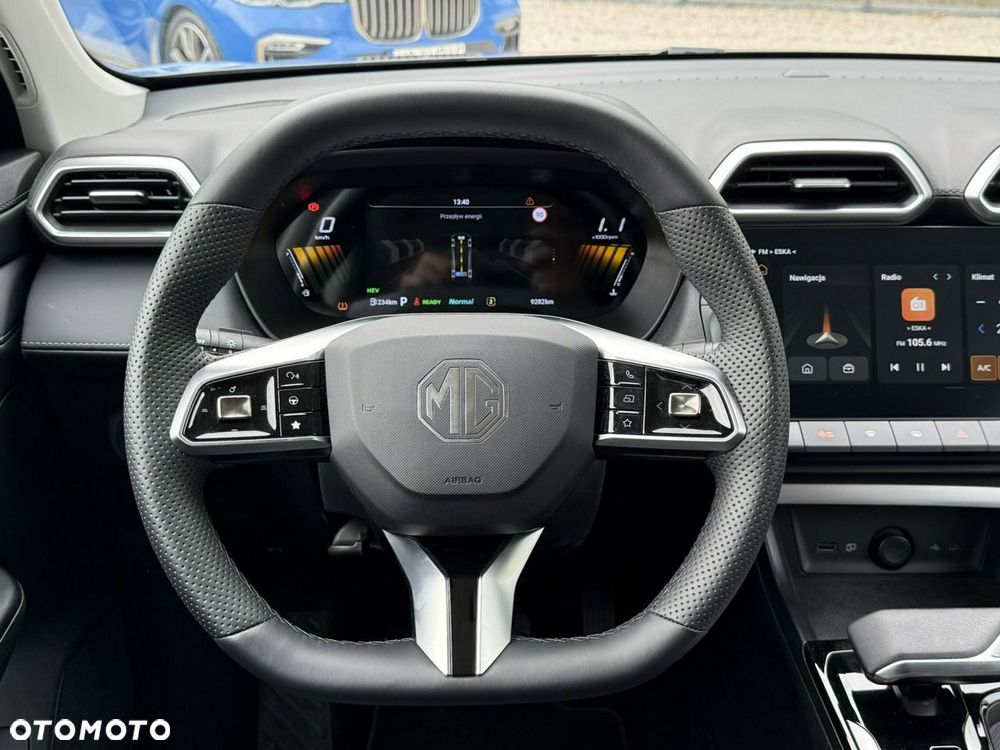 MG ZS 1.5 HEV+ Exclusive - 22