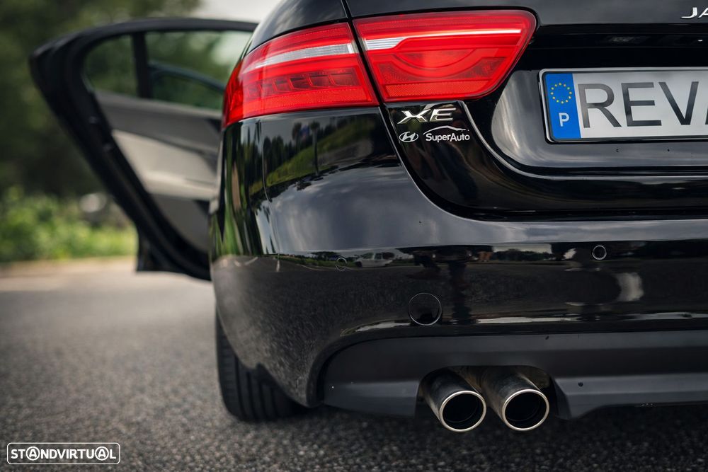 Jaguar XE 2.0 D Prestige AWD Aut. - 44