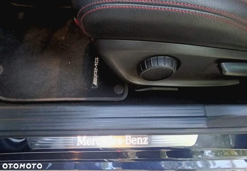 Mercedes-Benz CLA 220 4-Matic AMG Line - 15