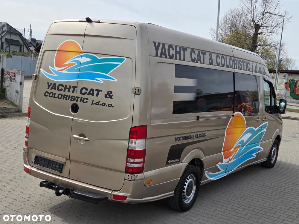 Mercedes-Benz Sprinter - 12