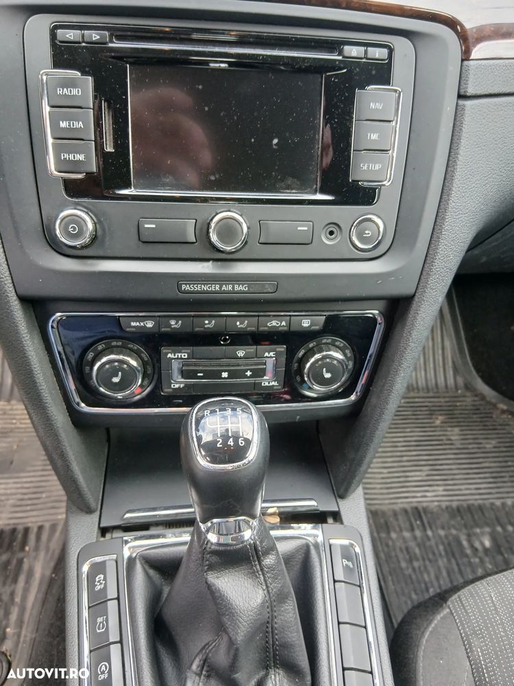 Skoda Superb 2.0 TDI Active - 6