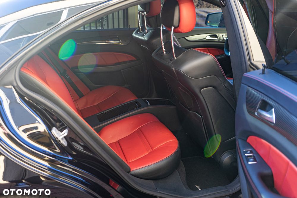 Mercedes-Benz CLS - 19