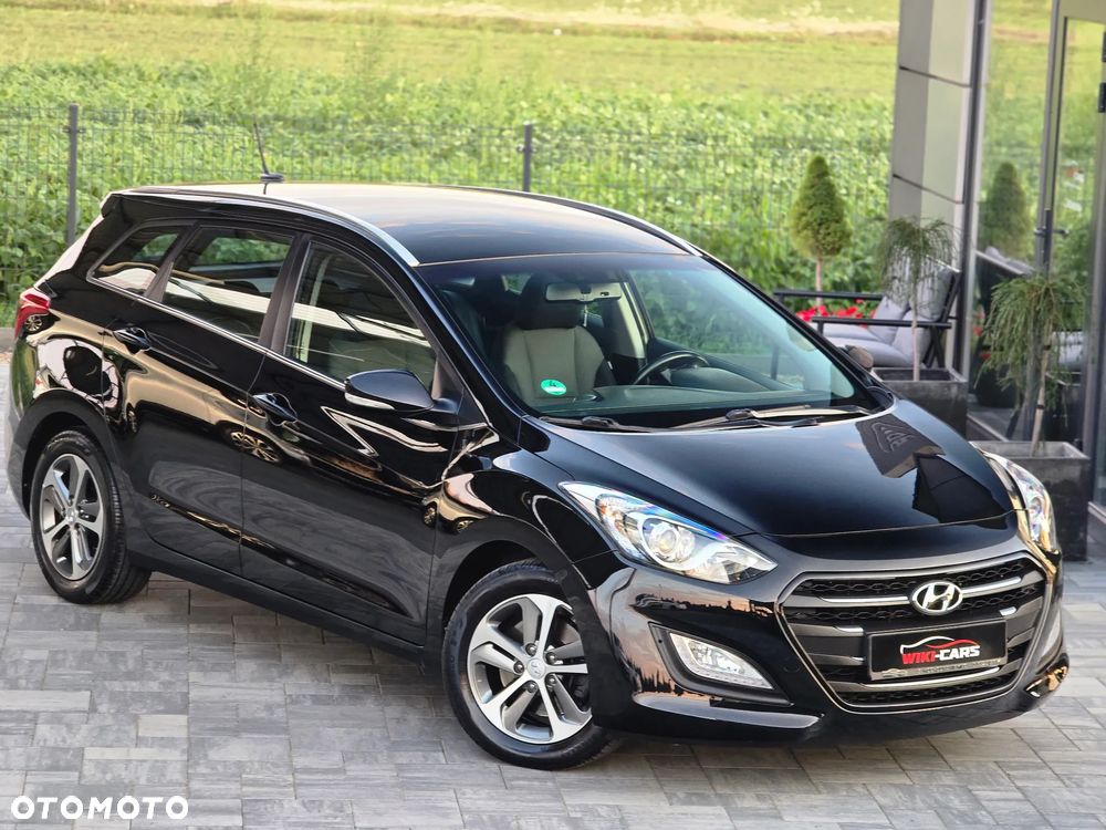 Hyundai i30 Kombi 1.6 GDi DCT Premium - 8