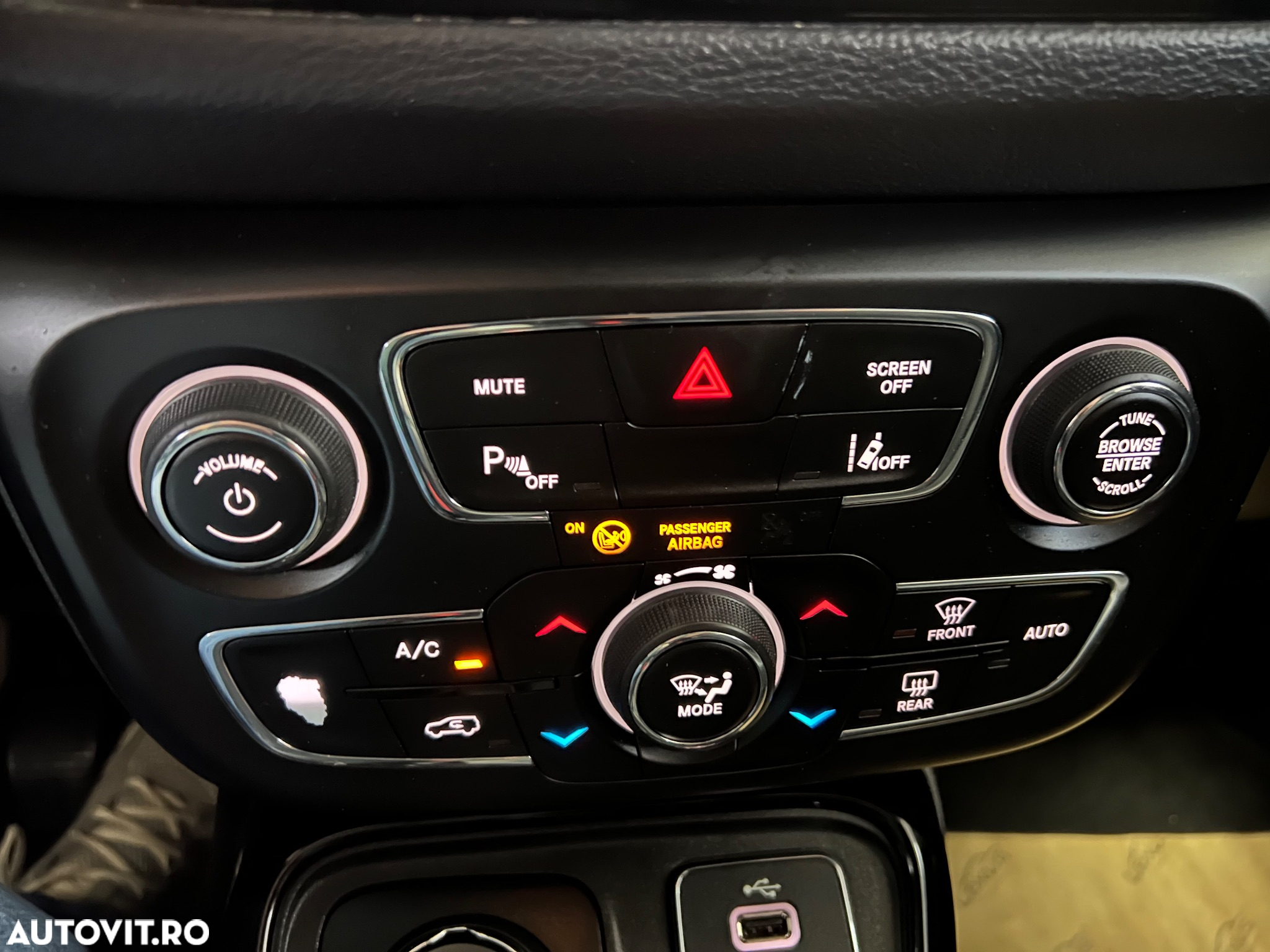 Jeep Compass 2.0 M-Jet 4x4 Limited - 32