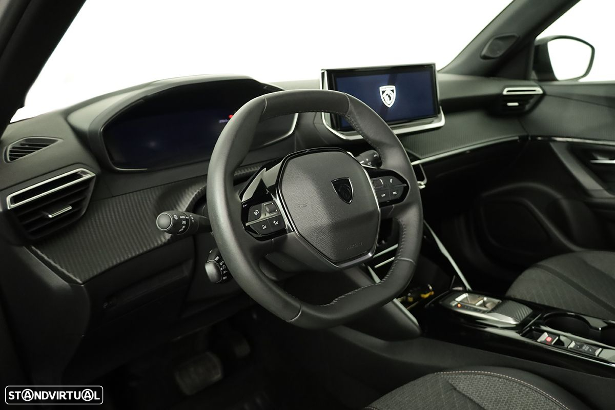 Peugeot 2008 1.2 PureTech Allure EAT8 - 7