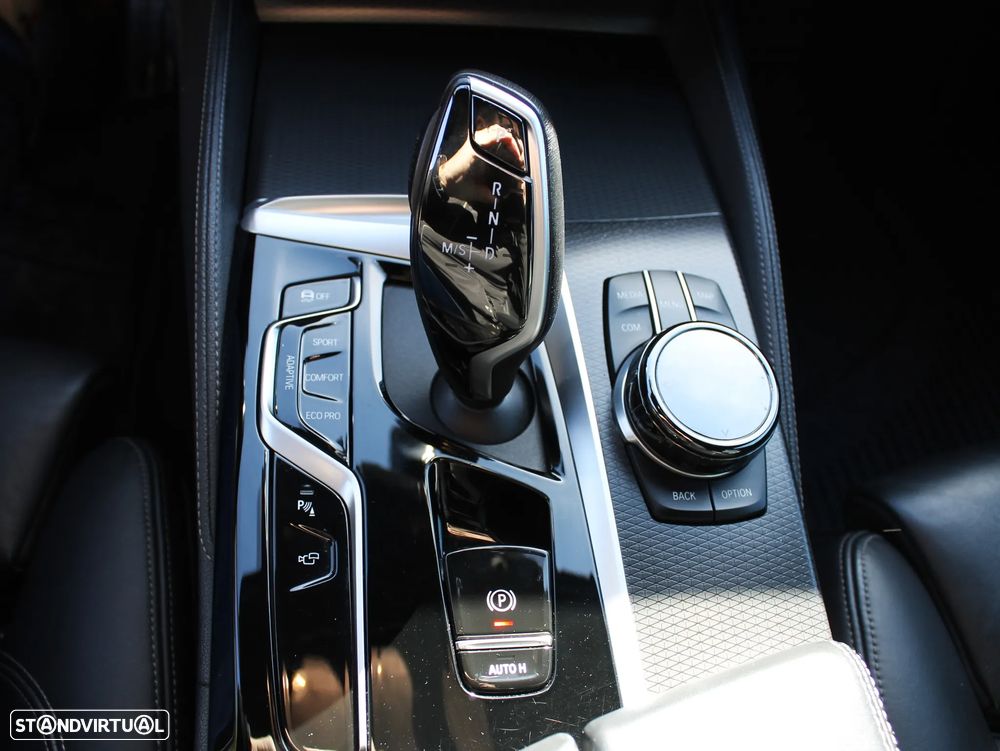 BMW 540 d xDrive Pack Desportivo M Auto - 27
