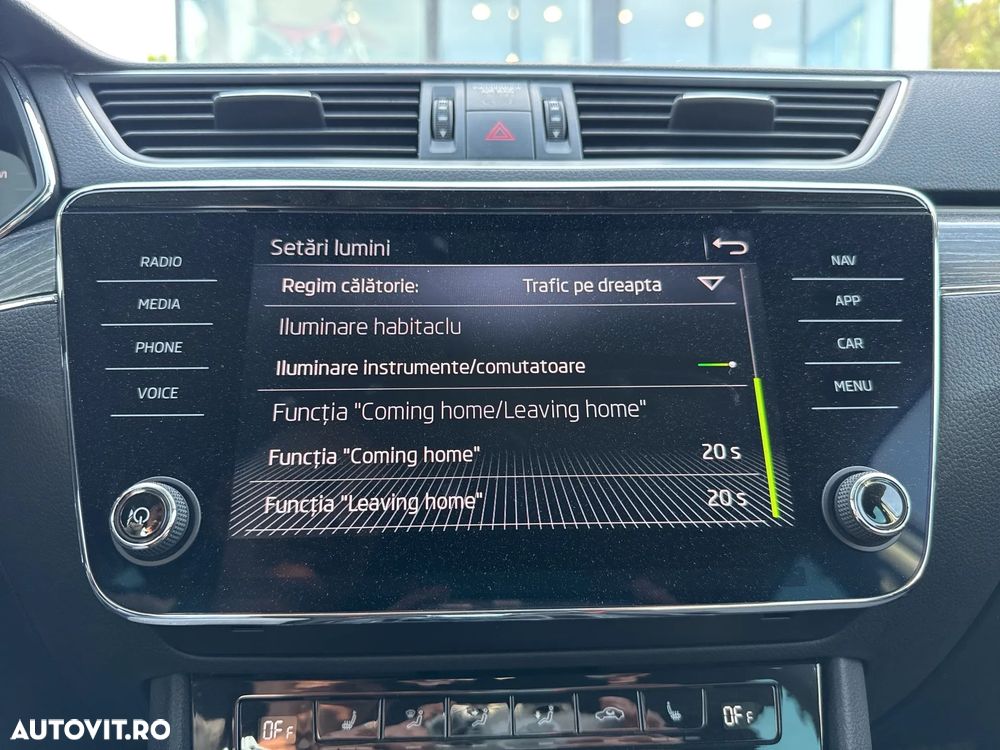 Skoda Superb 2.0 TDI DSG Style - 28