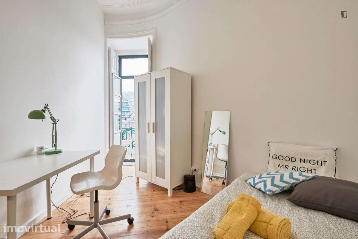 Quarto - localizado em Arroios Lisbon - Grande imagem: 3/34