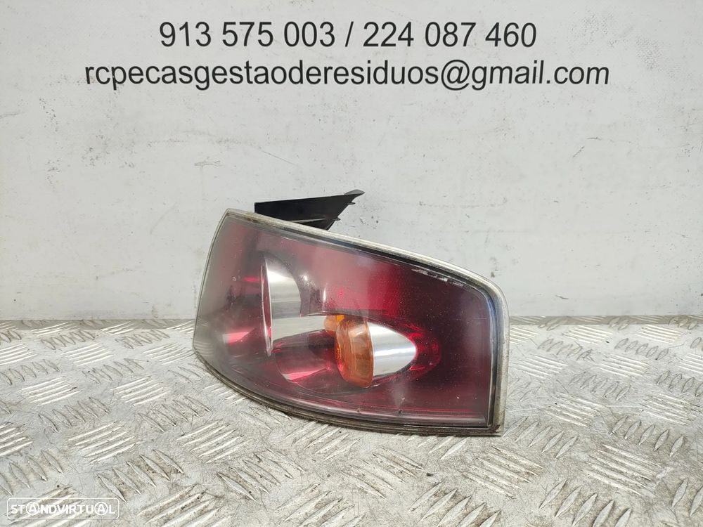 Farolins traseiros trás direito esquerdo originais Seat Ibiza 3 III 6L Pré Facelift de 2002 a 2006 - 12