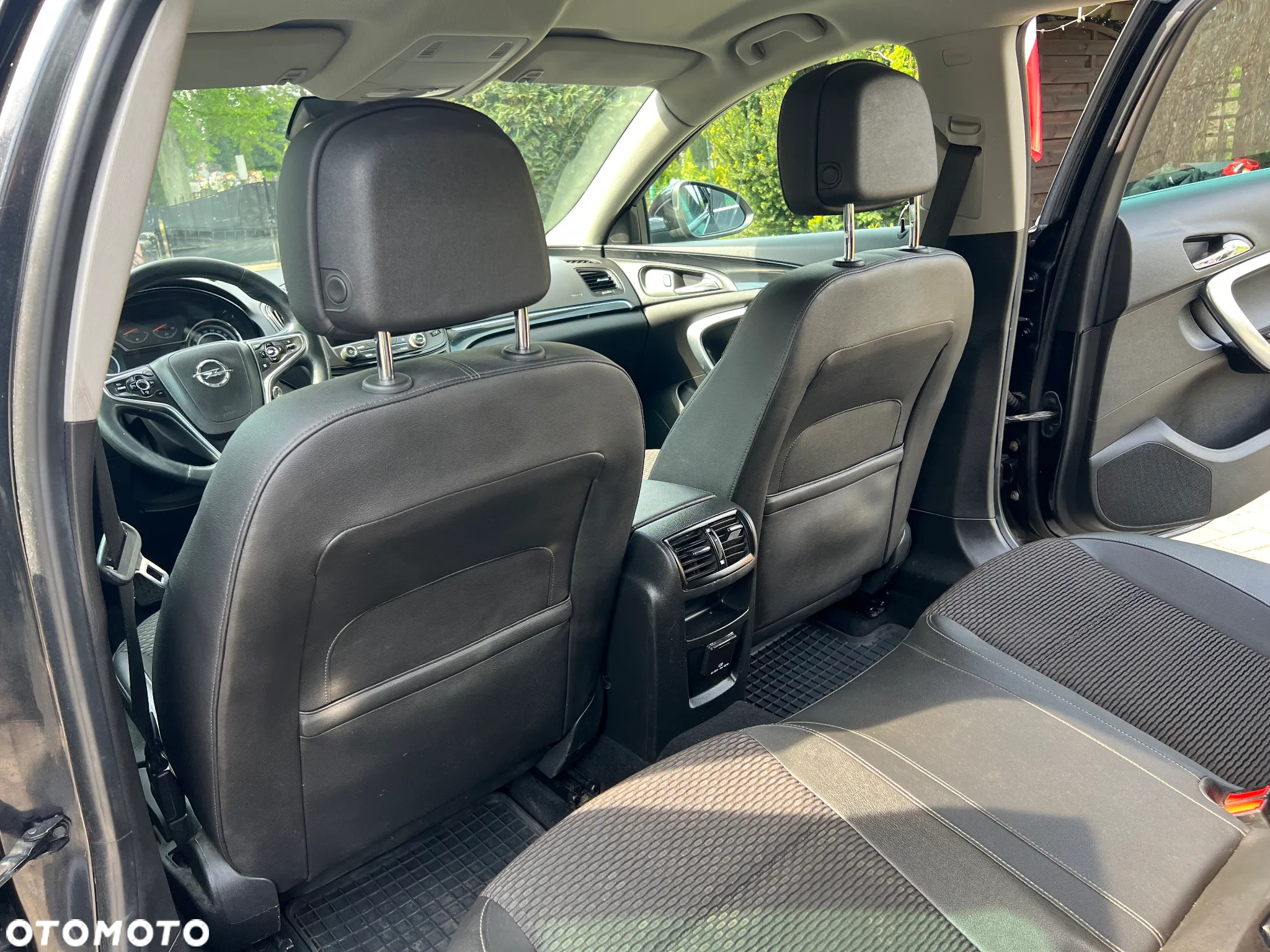 Opel Insignia 2.0 CDTI Cosmo S&S - 23