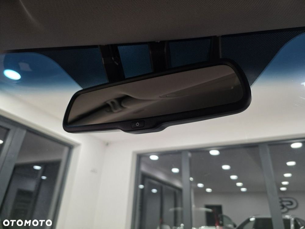 Hyundai i40 Kombi blue 1.7 CRDi DCT Premium - 23