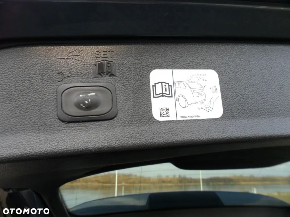 Ford Kuga 1.5 TDCi 2x4 ST-Line - 23