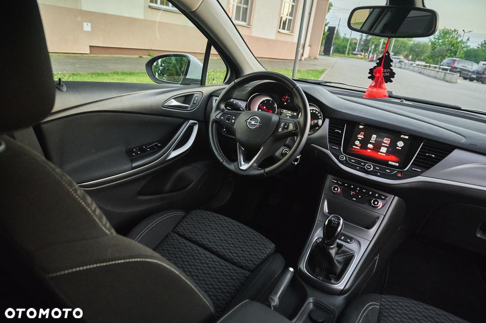 Opel Astra 1.6 CDTI Enjoy - 33
