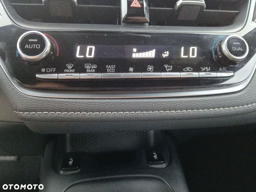 Toyota Corolla 2.0 Hybrid Comfort - 19