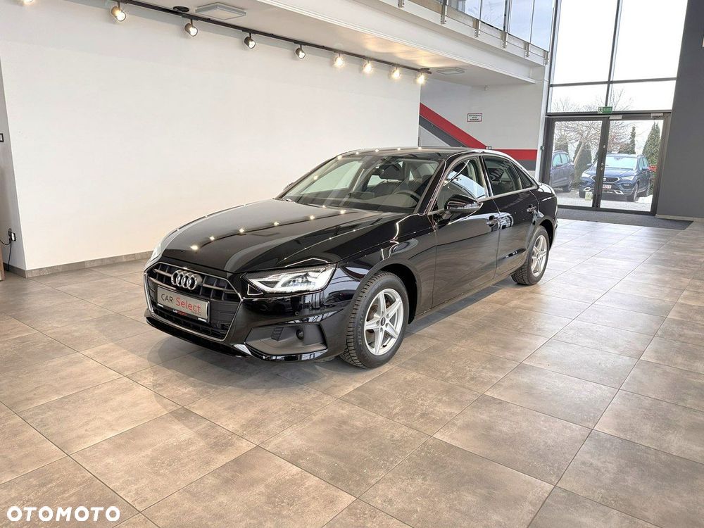 Audi A4 Limousine - 5