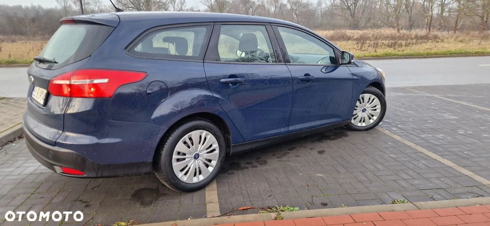 Ford Focus 1.6 Trend Sport - 10