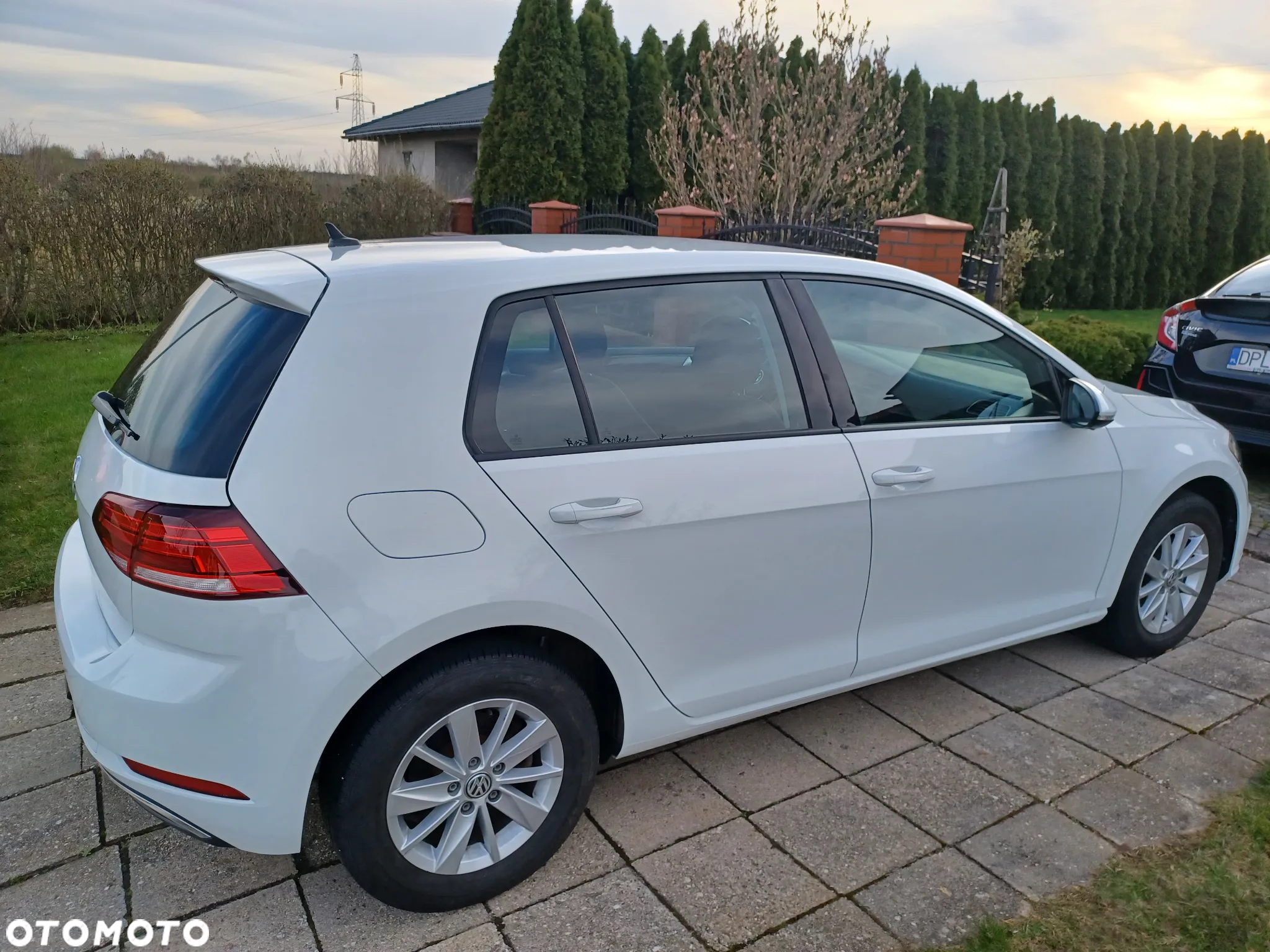 Volkswagen Golf 1.4 TSI ACT BlueMotion Technology DSG Comfortline - 3