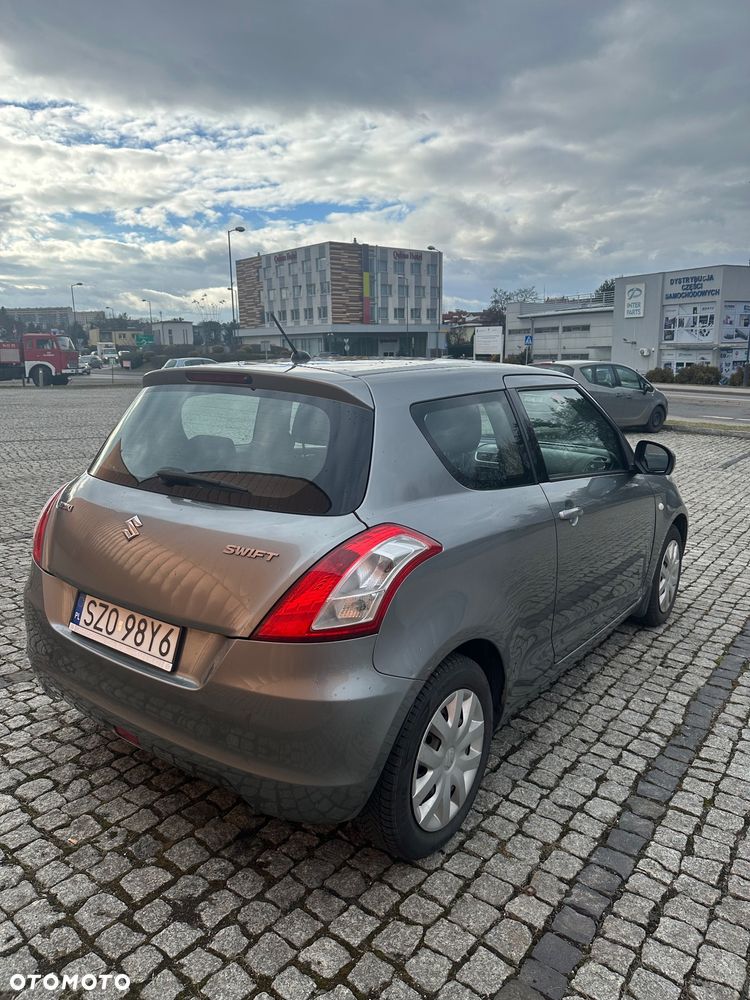Suzuki Swift 1.2 Comfort - 4