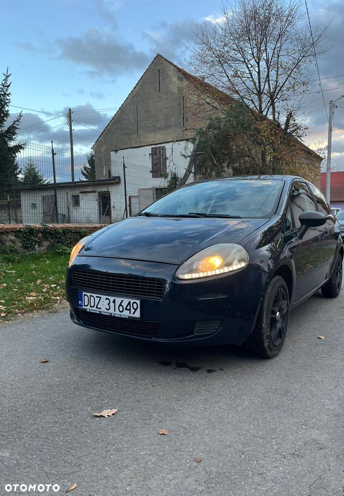 Fiat Punto 1.4 16V Dynamic - 4