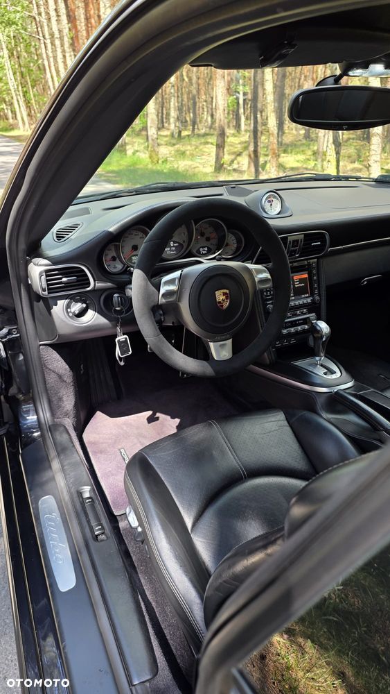 Porsche 911 - 25