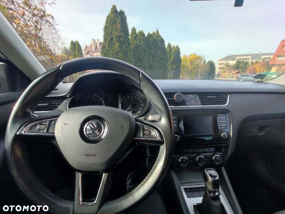 Skoda Octavia 2.0 TDI Style - 8